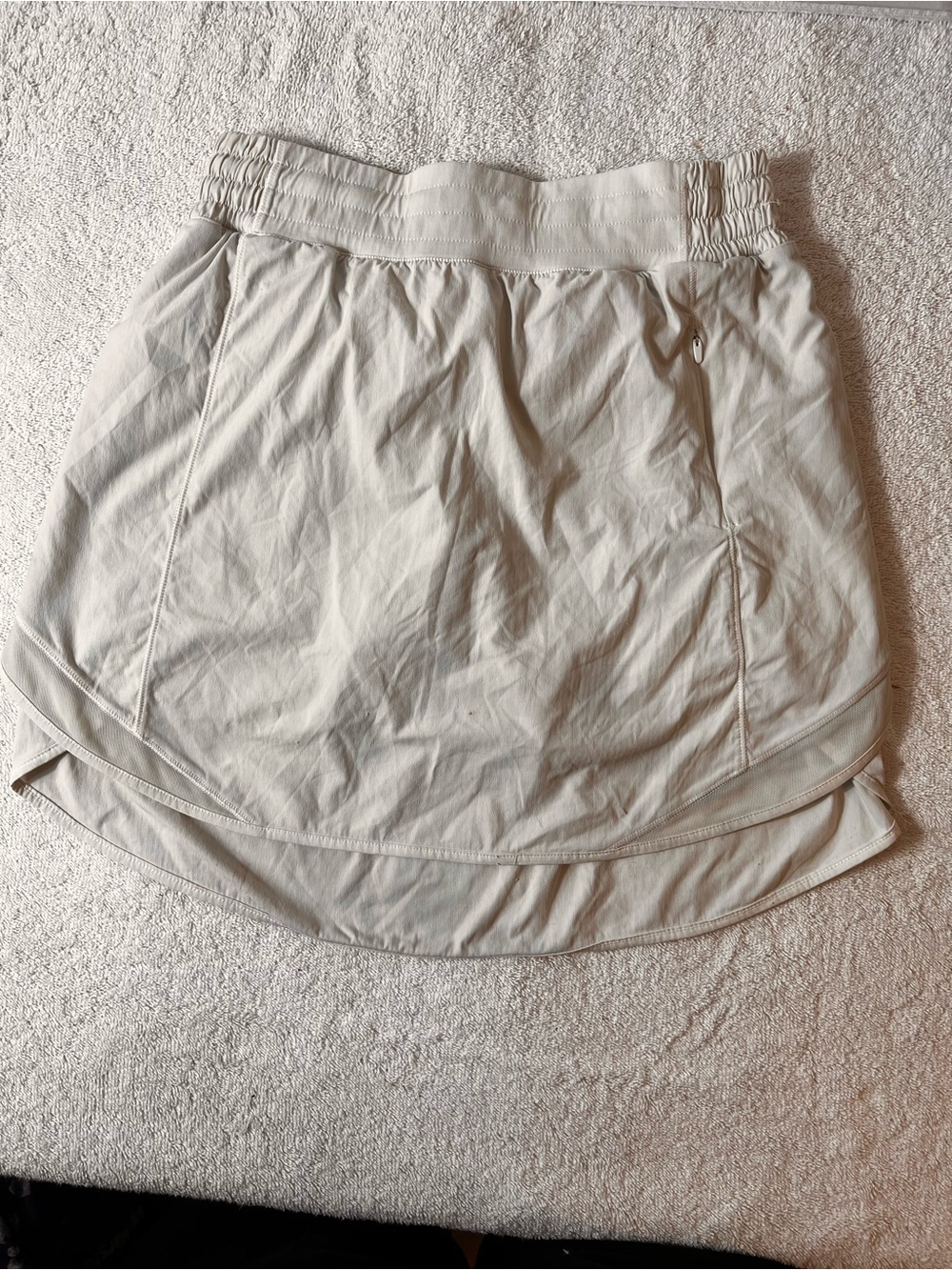 lululemon athletica Light Cream High-Low Athletic Skirt SIZE 6